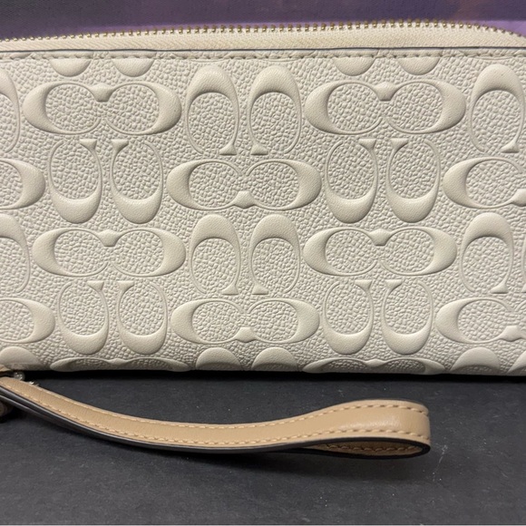 Coach Ivory Embossed Wallet - Picture 3 of 8
